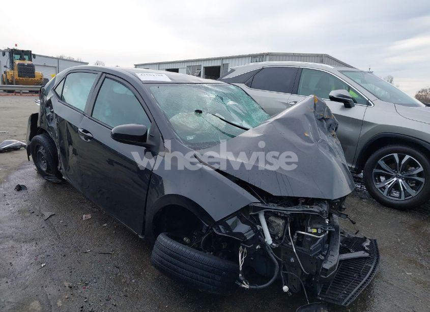 2017 Toyota Corolla LE (VIN 2T1BURHEXHC915683) main photo