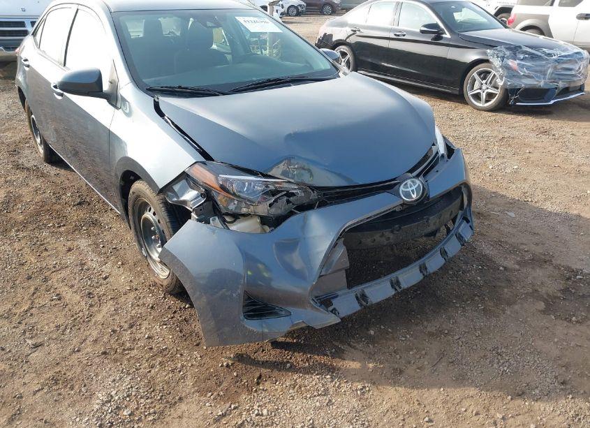 Photo 6 of 2017 Toyota Corolla LE (VIN 2T1BURHEXHC927610)
