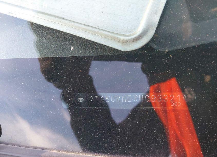 Photo 9 of 2017 Toyota Corolla LE (VIN 2T1BURHEXHC933214)