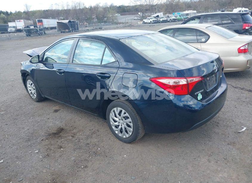 Photo 3 of 2017 Toyota Corolla LE (VIN 2T1BURHEXHC935285)