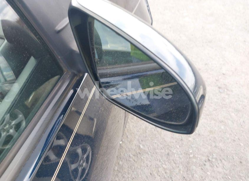 Photo 5 of 2017 Toyota Corolla LE (VIN 2T1BURHEXHC935285)