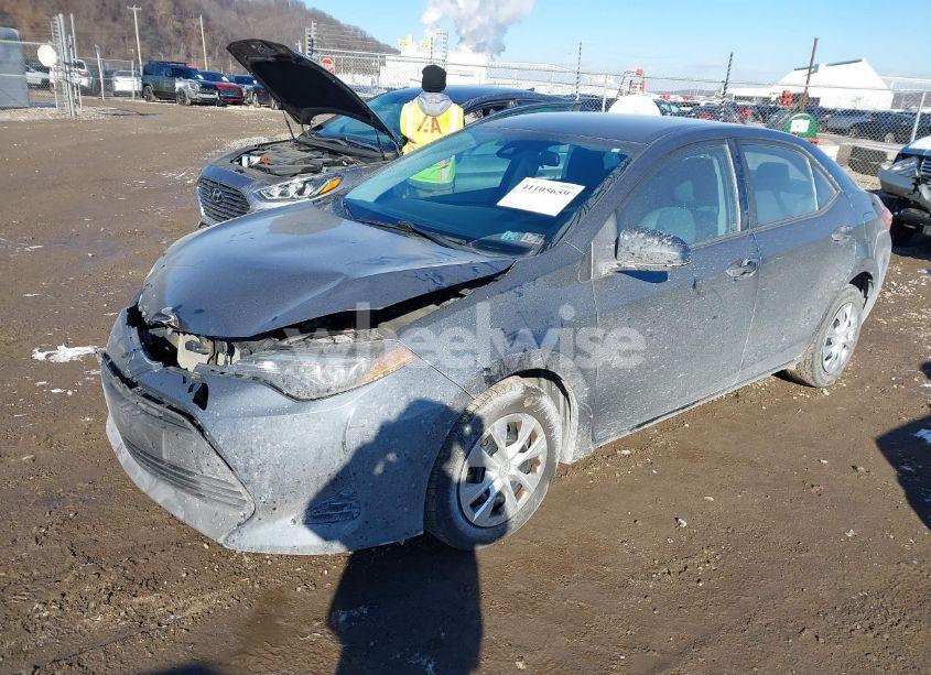 Photo 2 of 2017 Toyota Corolla L (VIN 2T1BURHEXHC937750)