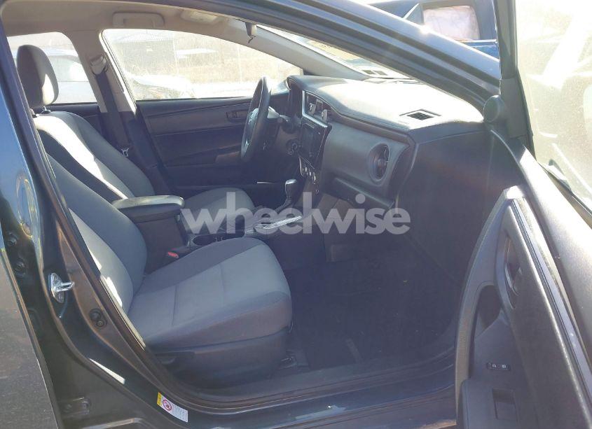 Photo 5 of 2017 Toyota Corolla L (VIN 2T1BURHEXHC937750)