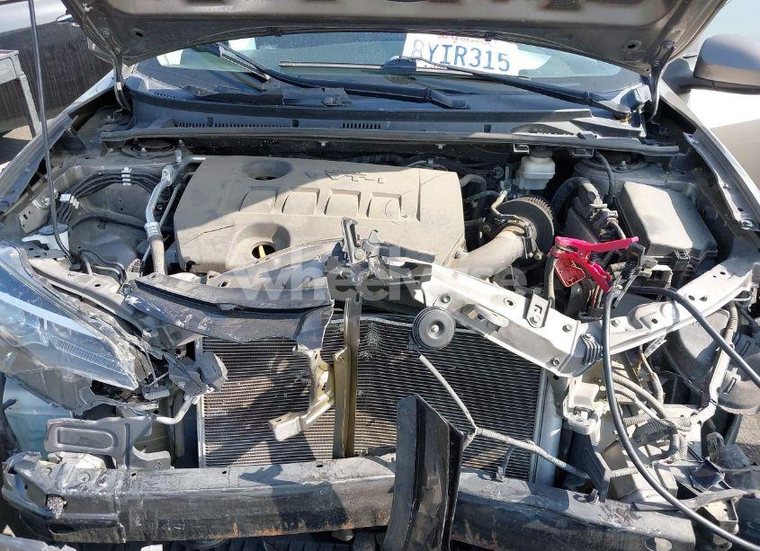 Photo 10 of 2017 Toyota Corolla LE (VIN 2T1BURHEXHC940342)