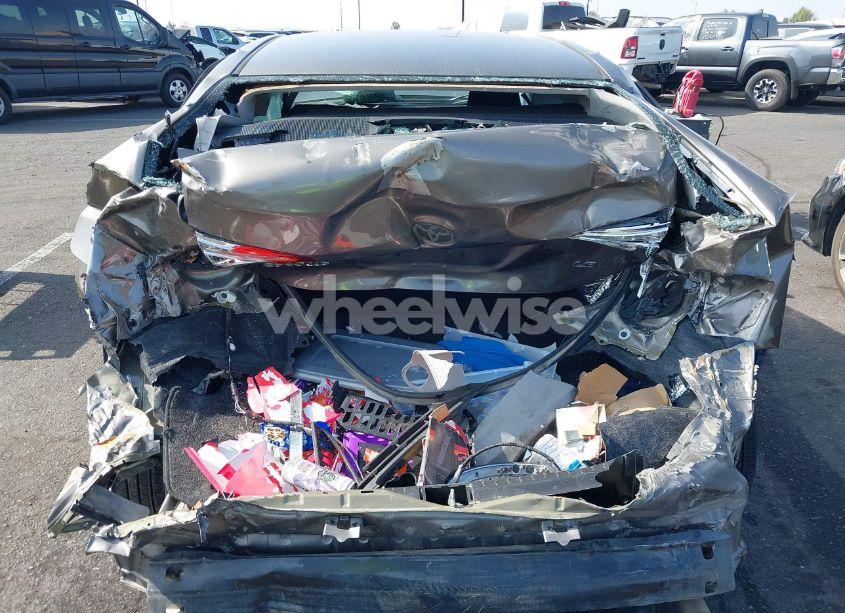 Photo 6 of 2017 Toyota Corolla LE (VIN 2T1BURHEXHC940342)