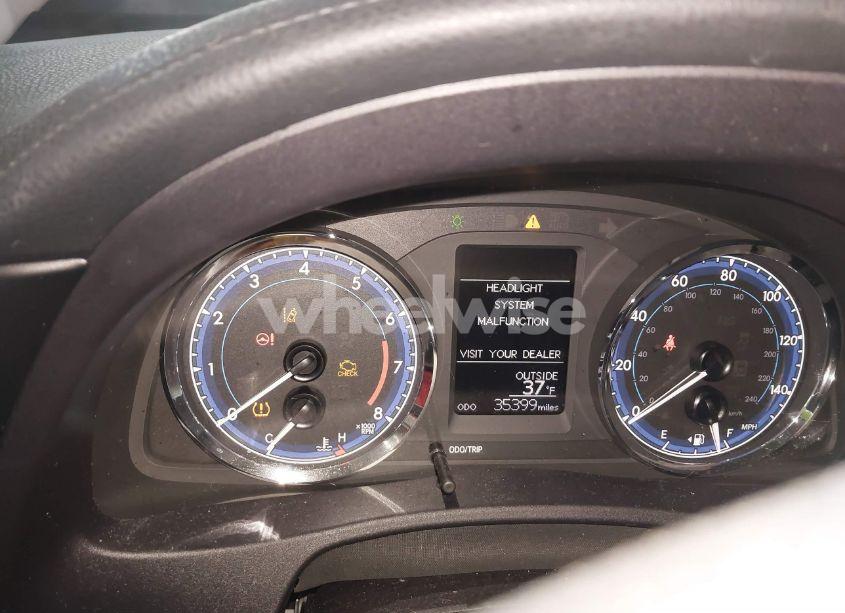 Photo 15 of 2017 Toyota Corolla LE (VIN 2T1BURHEXHC942544)