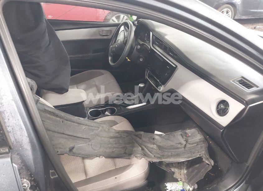 Photo 5 of 2017 Toyota Corolla LE (VIN 2T1BURHEXHC942544)