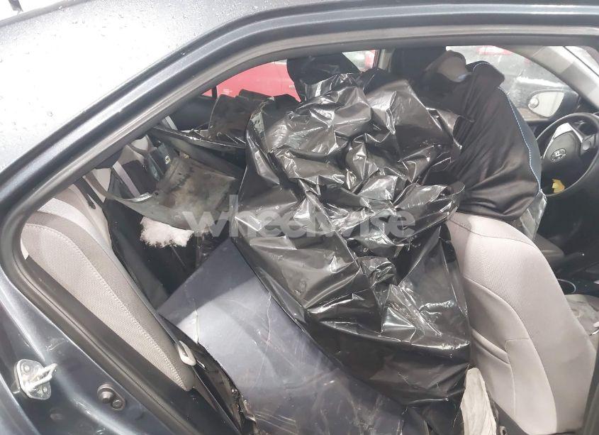 Photo 8 of 2017 Toyota Corolla LE (VIN 2T1BURHEXHC942544)