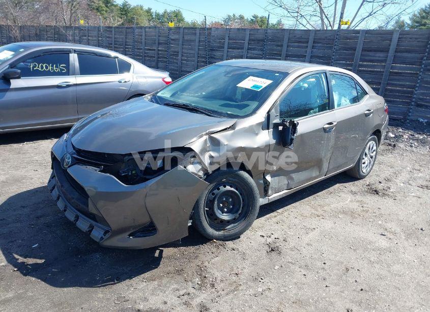 Photo 2 of 2017 Toyota Corolla LE (VIN 2T1BURHEXHC960185)