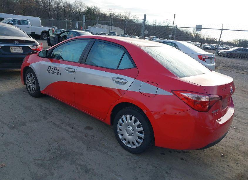 Photo 3 of 2017 Toyota Corolla LE (VIN 2T1BURHEXHC961014)