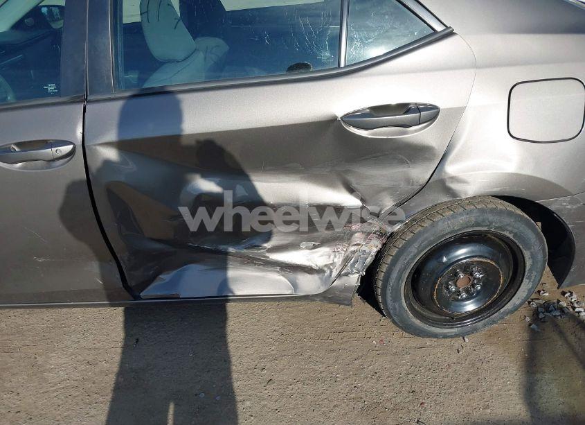 Photo 6 of 2017 Toyota Corolla LE (VIN 2T1BURHEXHC963653)