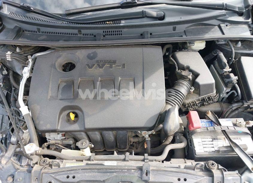 Photo 10 of 2018 Toyota Corolla LE (VIN 2T1BURHEXJC003206)