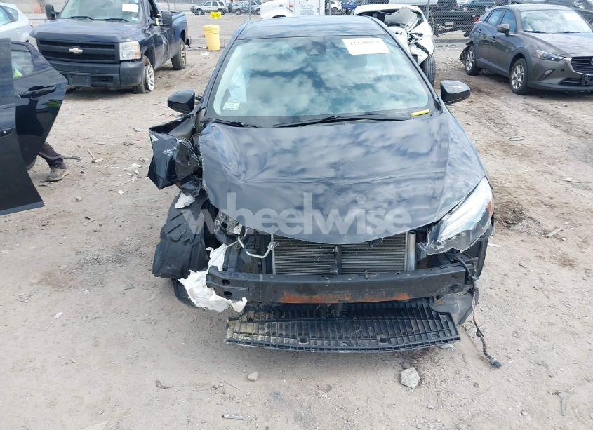 Photo 12 of 2018 Toyota Corolla LE (VIN 2T1BURHEXJC003206)