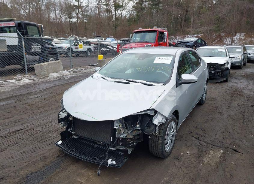 Photo 12 of 2018 Toyota Corolla LE (VIN 2T1BURHEXJC007756)