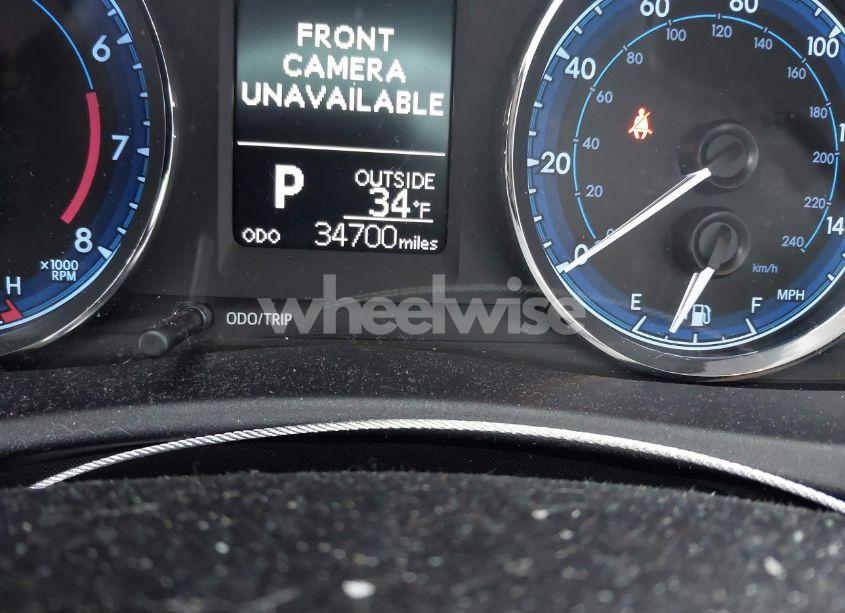 Photo 15 of 2018 Toyota Corolla LE (VIN 2T1BURHEXJC007756)