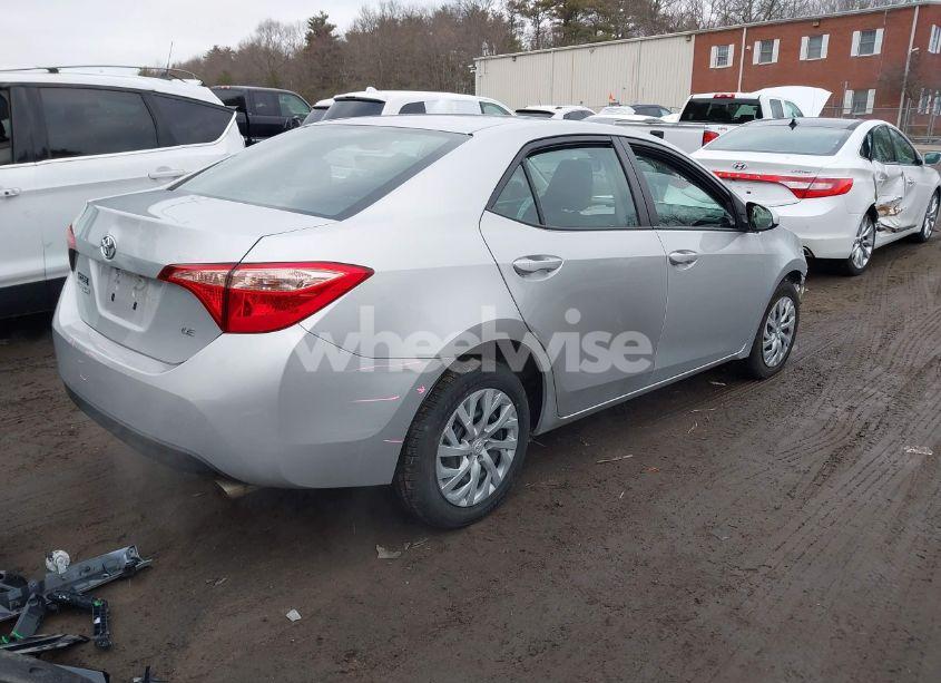Photo 4 of 2018 Toyota Corolla LE (VIN 2T1BURHEXJC007756)