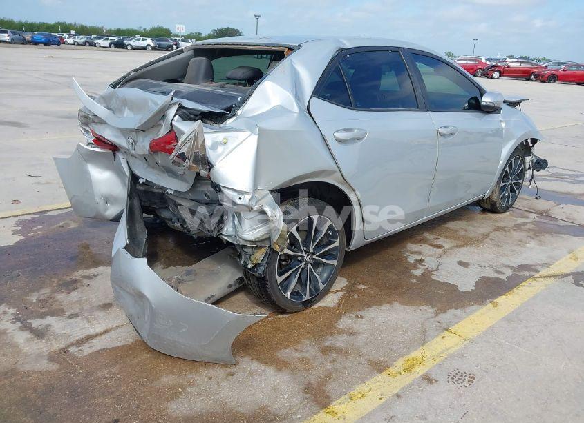 Photo 4 of 2018 Toyota Corolla SE (VIN 2T1BURHEXJC014934)