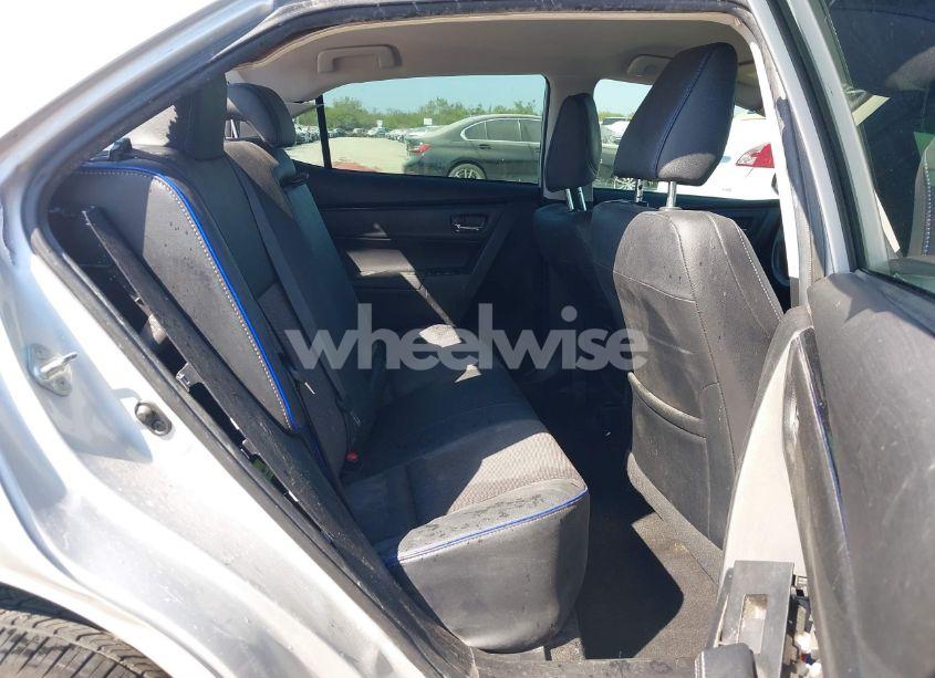 Photo 8 of 2018 Toyota Corolla SE (VIN 2T1BURHEXJC014934)