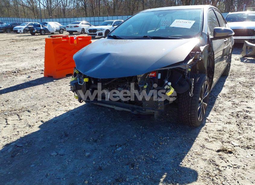 Photo 6 of 2018 Toyota Corolla SE (VIN 2T1BURHEXJC015856)