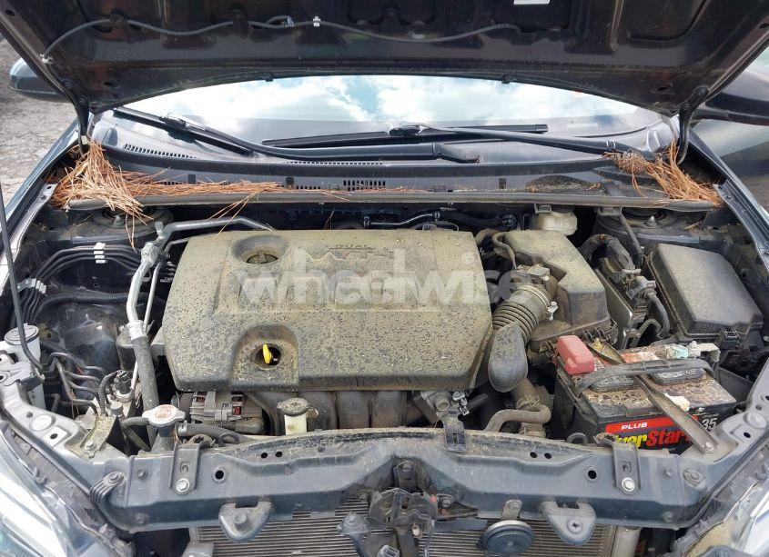 Photo 10 of 2018 Toyota Corolla LE (VIN 2T1BURHEXJC024475)