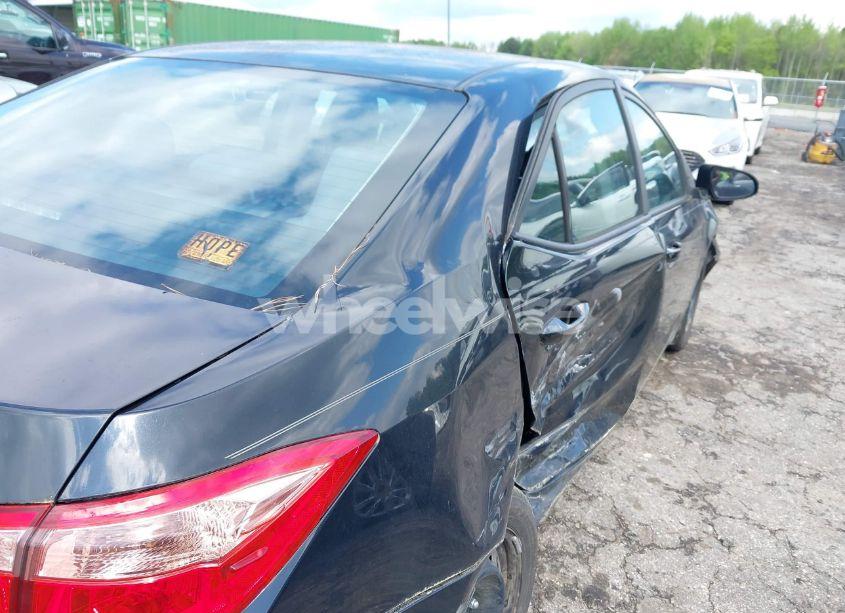 Photo 21 of 2018 Toyota Corolla LE (VIN 2T1BURHEXJC024475)