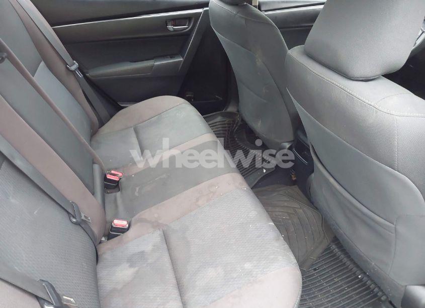 Photo 8 of 2018 Toyota Corolla LE (VIN 2T1BURHEXJC031295)