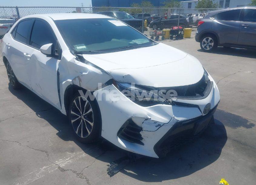 Photo 6 of 2018 Toyota Corolla SE (VIN 2T1BURHEXJC040689)