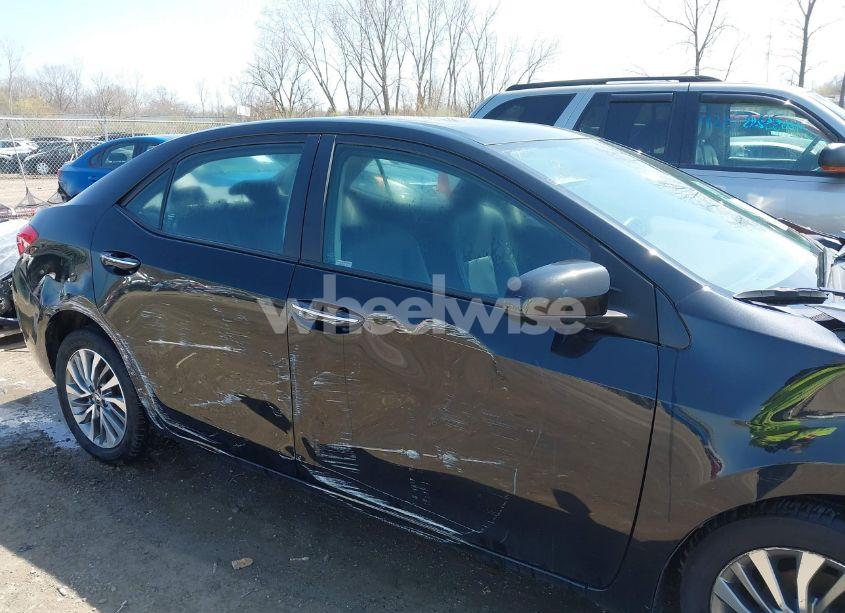 Photo 14 of 2018 Toyota Corolla XLE (VIN 2T1BURHEXJC041681)