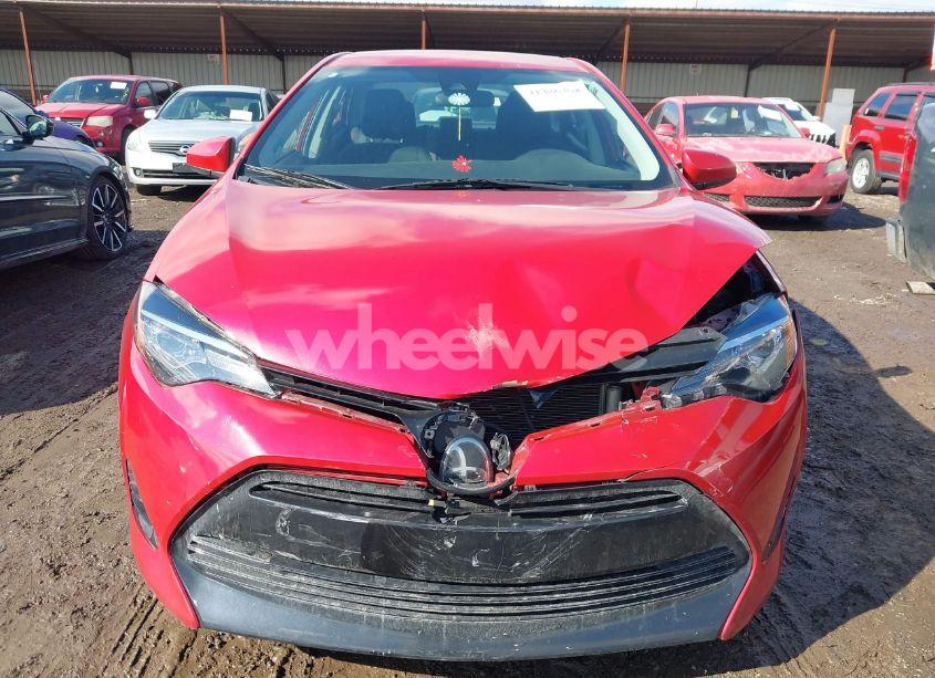 Photo 12 of 2018 Toyota Corolla LE (VIN 2T1BURHEXJC064457)