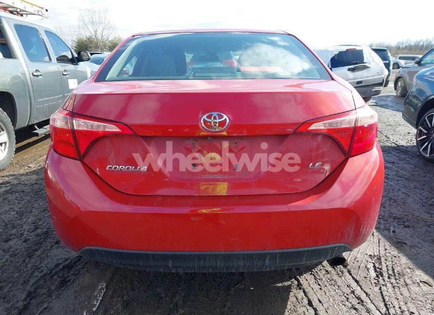Photo 16 of 2018 Toyota Corolla LE (VIN 2T1BURHEXJC064457)