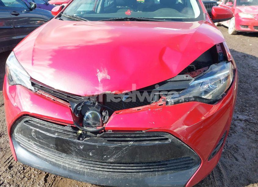 Photo 6 of 2018 Toyota Corolla LE (VIN 2T1BURHEXJC064457)