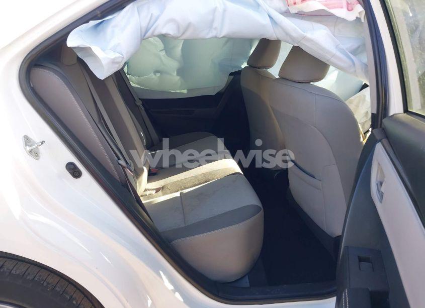 Photo 8 of 2018 Toyota Corolla LE (VIN 2T1BURHEXJC096289)