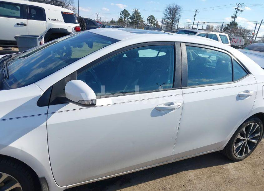 Photo 14 of 2018 Toyota Corolla XSE (VIN 2T1BURHEXJC108263)