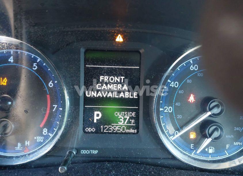 Photo 15 of 2018 Toyota Corolla LE (VIN 2T1BURHEXJC124415)