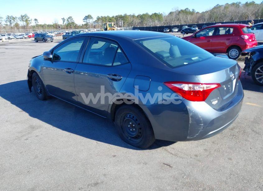 Photo 3 of 2018 Toyota Corolla LE (VIN 2T1BURHEXJC124415)
