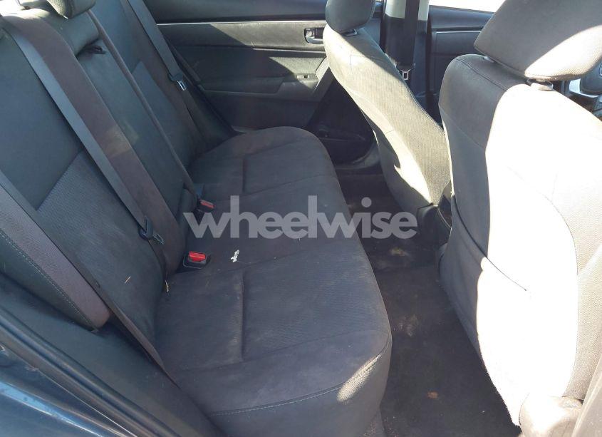 Photo 8 of 2018 Toyota Corolla LE (VIN 2T1BURHEXJC124415)