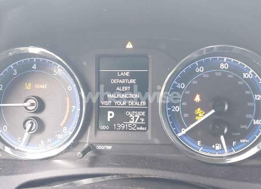 Photo 7 of 2018 Toyota Corolla LE (VIN 2T1BURHEXJC977851)