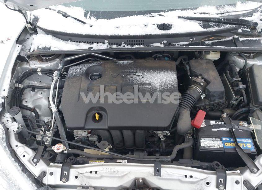 Photo 10 of 2018 Toyota Corolla LE (VIN 2T1BURHEXJC983505)