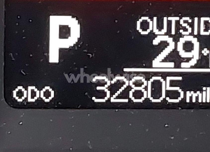 Photo 15 of 2018 Toyota Corolla LE (VIN 2T1BURHEXJC983505)