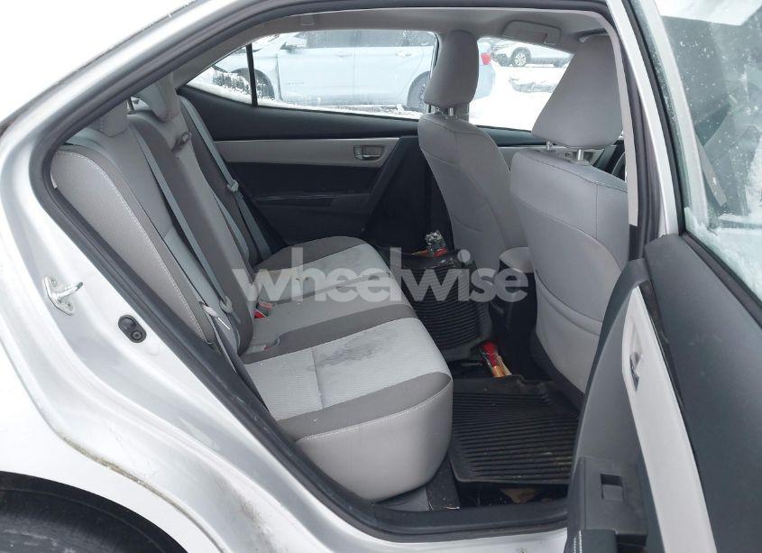 Photo 8 of 2018 Toyota Corolla LE (VIN 2T1BURHEXJC983505)