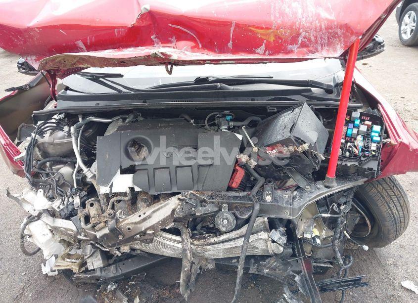 Photo 10 of 2018 Toyota Corolla LE (VIN 2T1BURHEXJC991572)