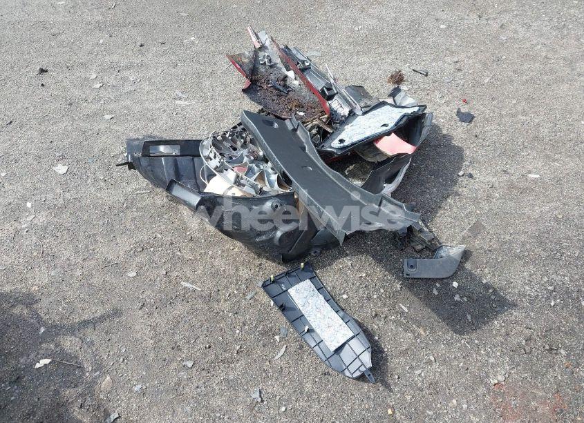 Photo 12 of 2018 Toyota Corolla LE (VIN 2T1BURHEXJC991572)