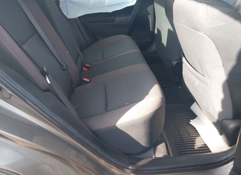 Photo 8 of 2018 Toyota Corolla LE (VIN 2T1BURHEXJC996481)