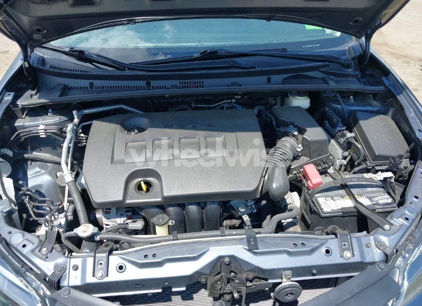 Photo 10 of 2019 Toyota Corolla LE (VIN 2T1BURHEXKC125758)