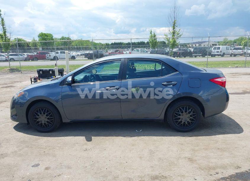 Photo 14 of 2019 Toyota Corolla LE (VIN 2T1BURHEXKC125758)