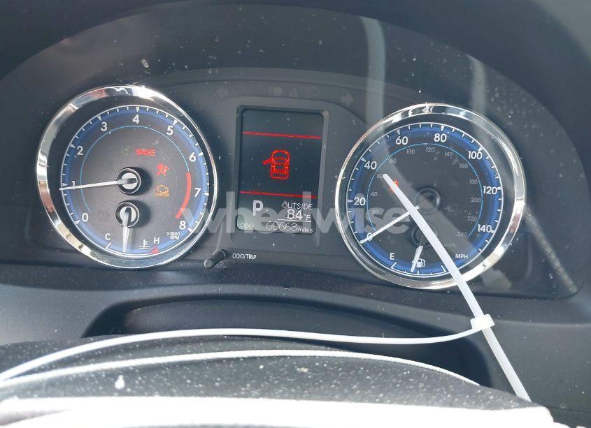 Photo 7 of 2019 Toyota Corolla LE (VIN 2T1BURHEXKC125758)