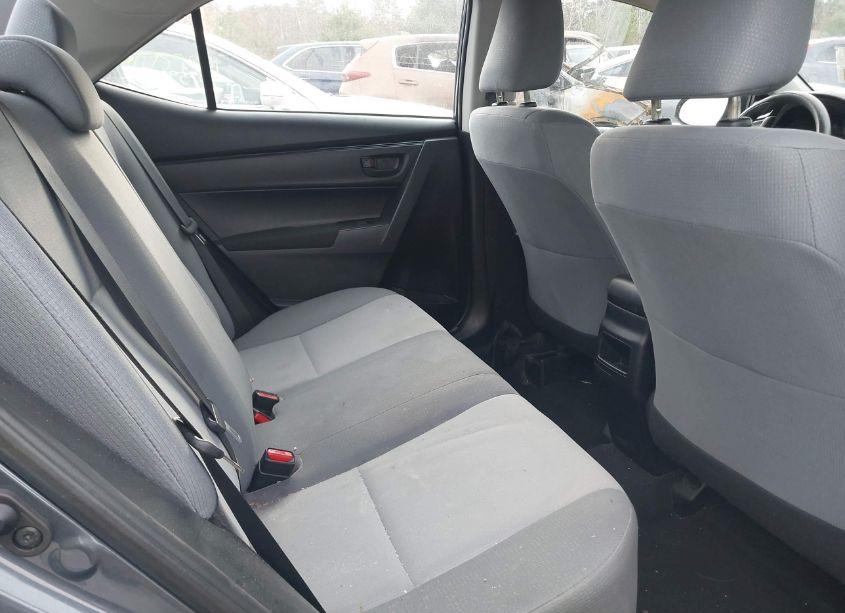 Photo 8 of 2019 Toyota Corolla L (VIN 2T1BURHEXKC126988)