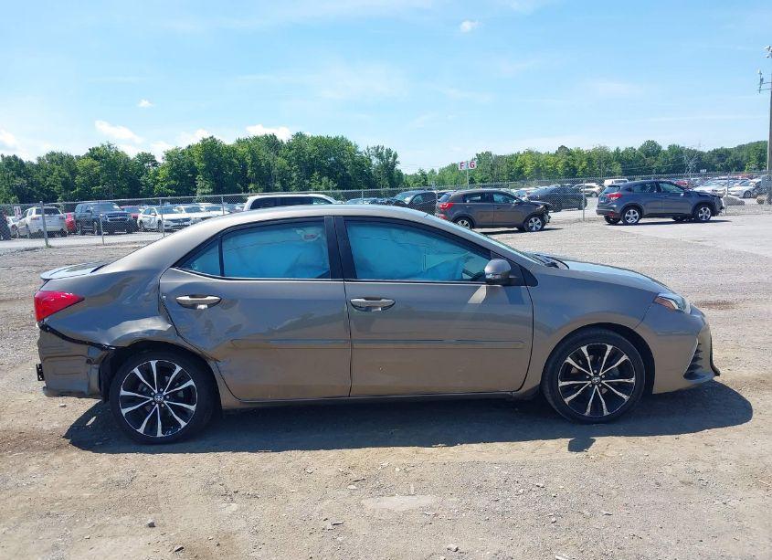 Photo 14 of 2019 Toyota Corolla SE (VIN 2T1BURHEXKC131771)