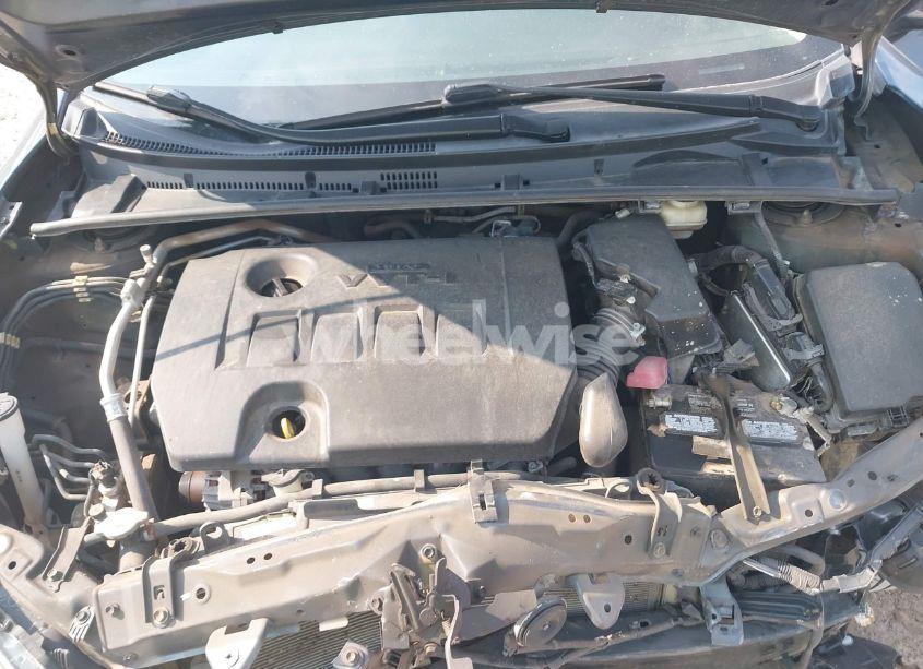 Photo 10 of 2019 Toyota Corolla LE (VIN 2T1BURHEXKC144519)