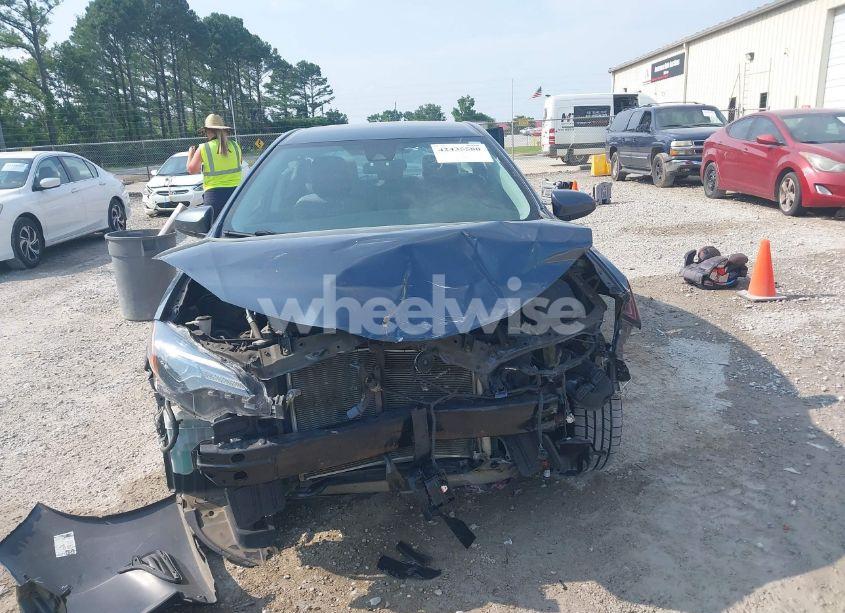 Photo 13 of 2019 Toyota Corolla LE (VIN 2T1BURHEXKC144519)